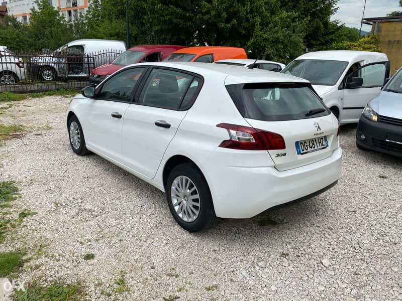 Peugeot 308 1.6HDI klima model 2015god. 110.879km
