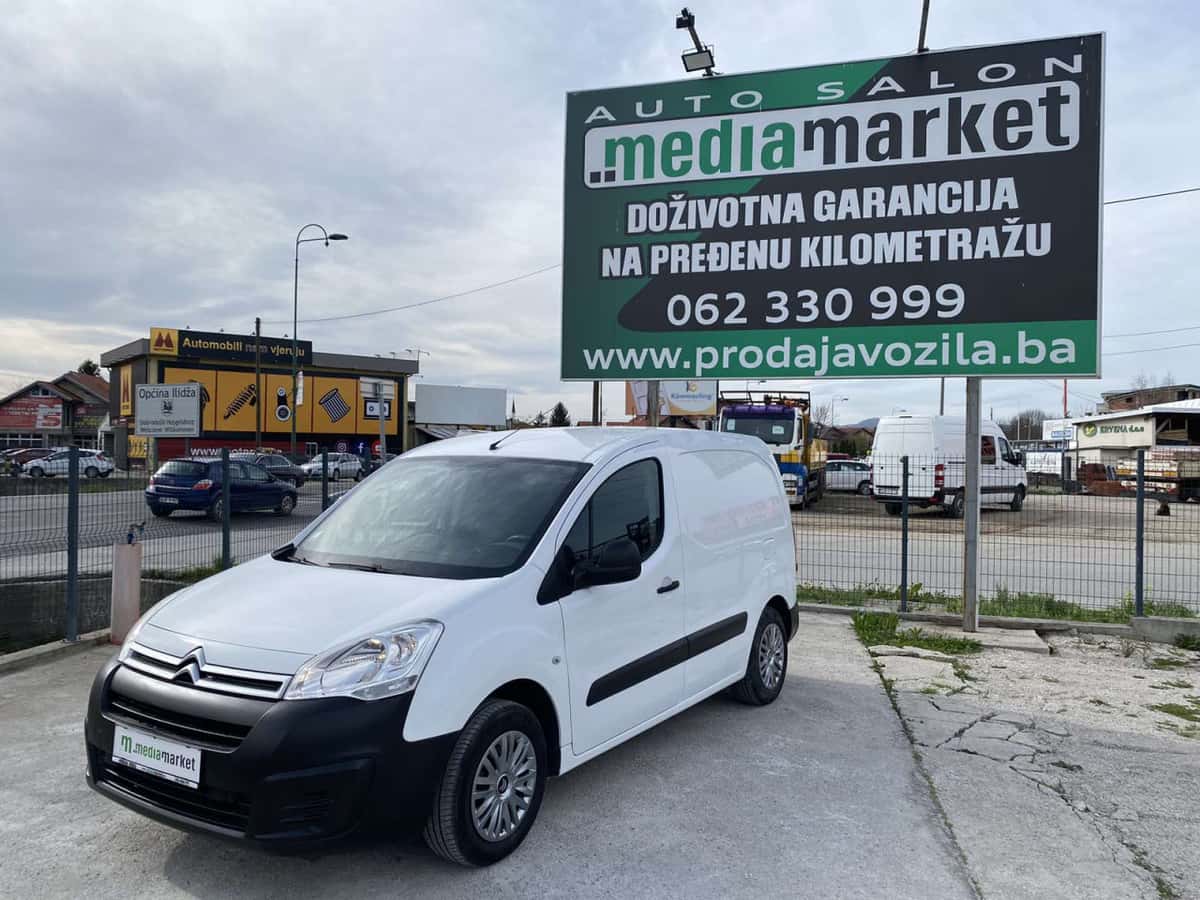 Citroen Berlingo 134.835km 2017g. 3 sjedista 1.6HDi Klima Caddy