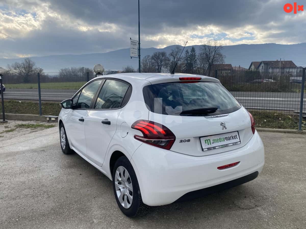 Peugeot 208 1.6BlueHDi 158.847km 2016g Klima