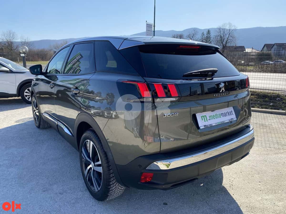 Peugeot 3008 EAT8 Allure 128.164km 130ks 2019g. KAMERA LED NAVI