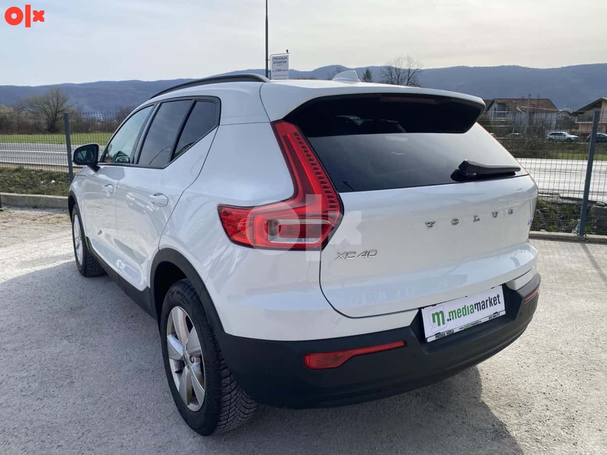 Volvo XC 40 D3 Automatik KAMERA VIRTUAL KAMERA LED NAVI XC40