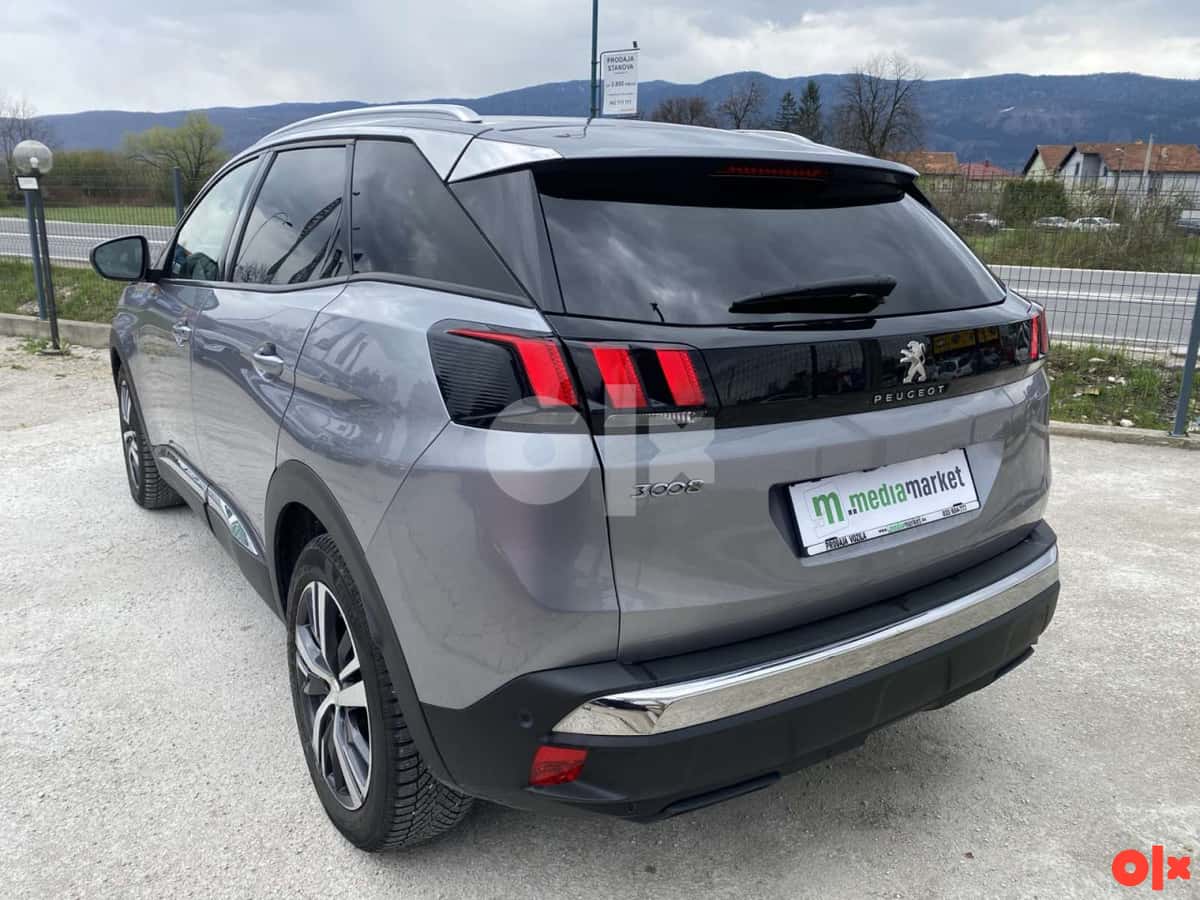 Peugeot 3008 EAT8 Allure Business 103.634km 2020g. VIRTUAL KAMERA