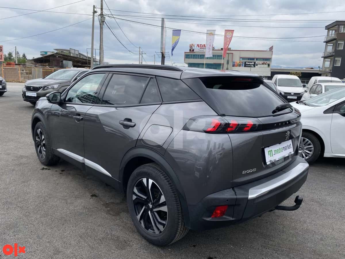 Peugeot 2008 Allure Business 130.119km 1.5BlueHDi LED KAMERA