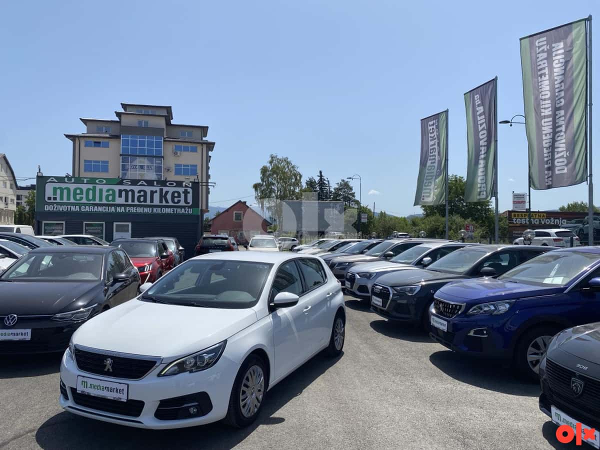 Peugeot 308 1.5BlueHDi 127.682km 2020g NAVI LED