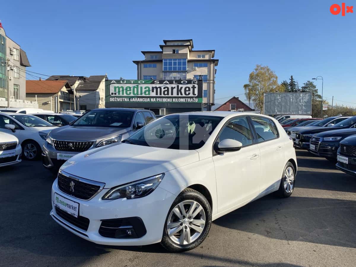 Peugeot 308 EAT8 Automatik 130ks 2021g. NAVI LED ALU