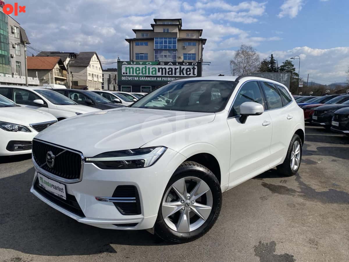 Volvo XC60 XC 60 B4 FWD Core 2.0 105.120km 2023g. KAMERA LED