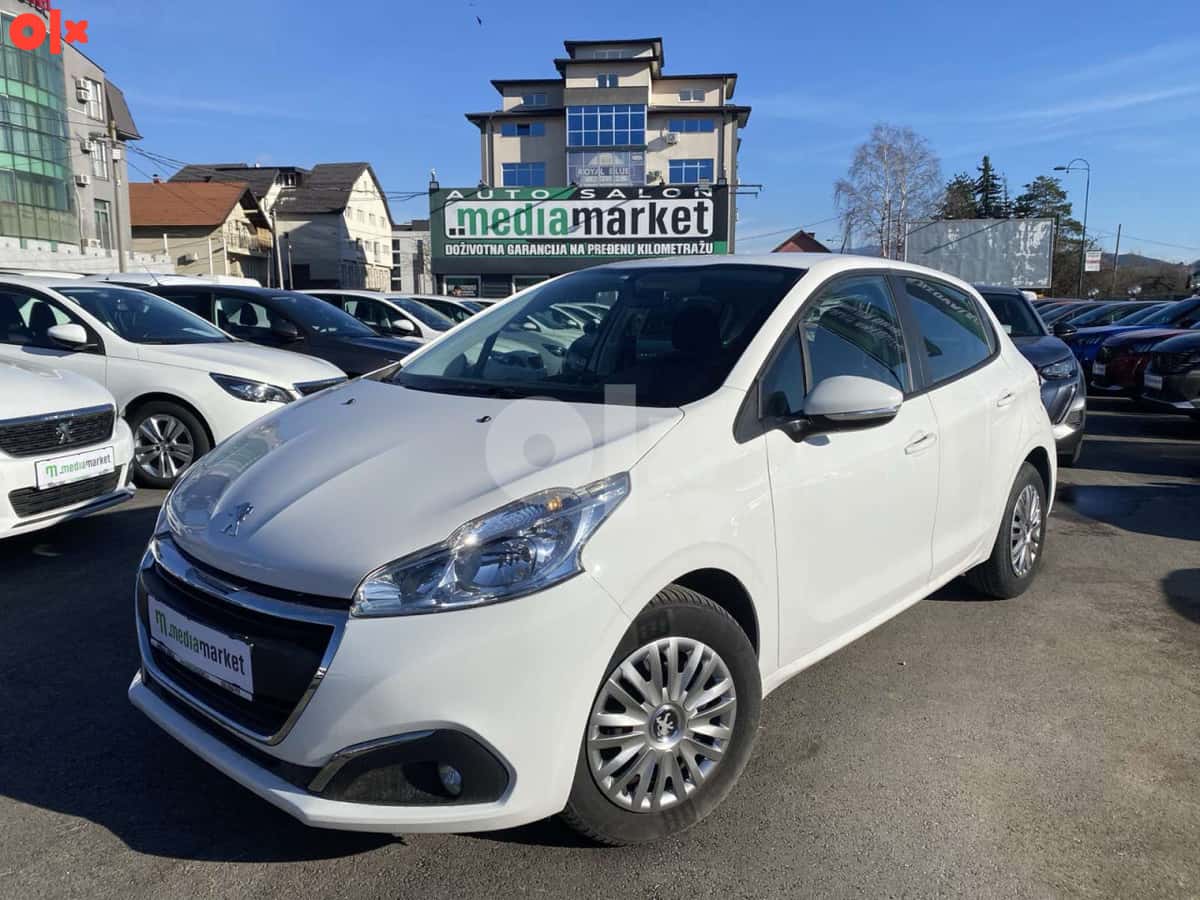 Peugeot 208 1.5BlueHDi 75kw 2019g. 92.892km NAVI