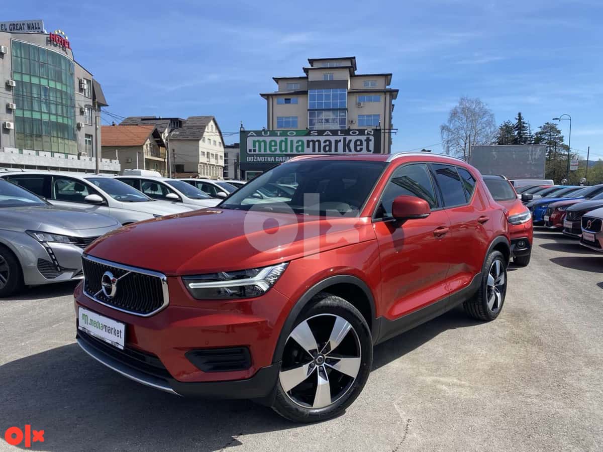 Volvo XC 40 D3 2.0 Business Plus 2019g. 132.869km VIRTUAL XC40