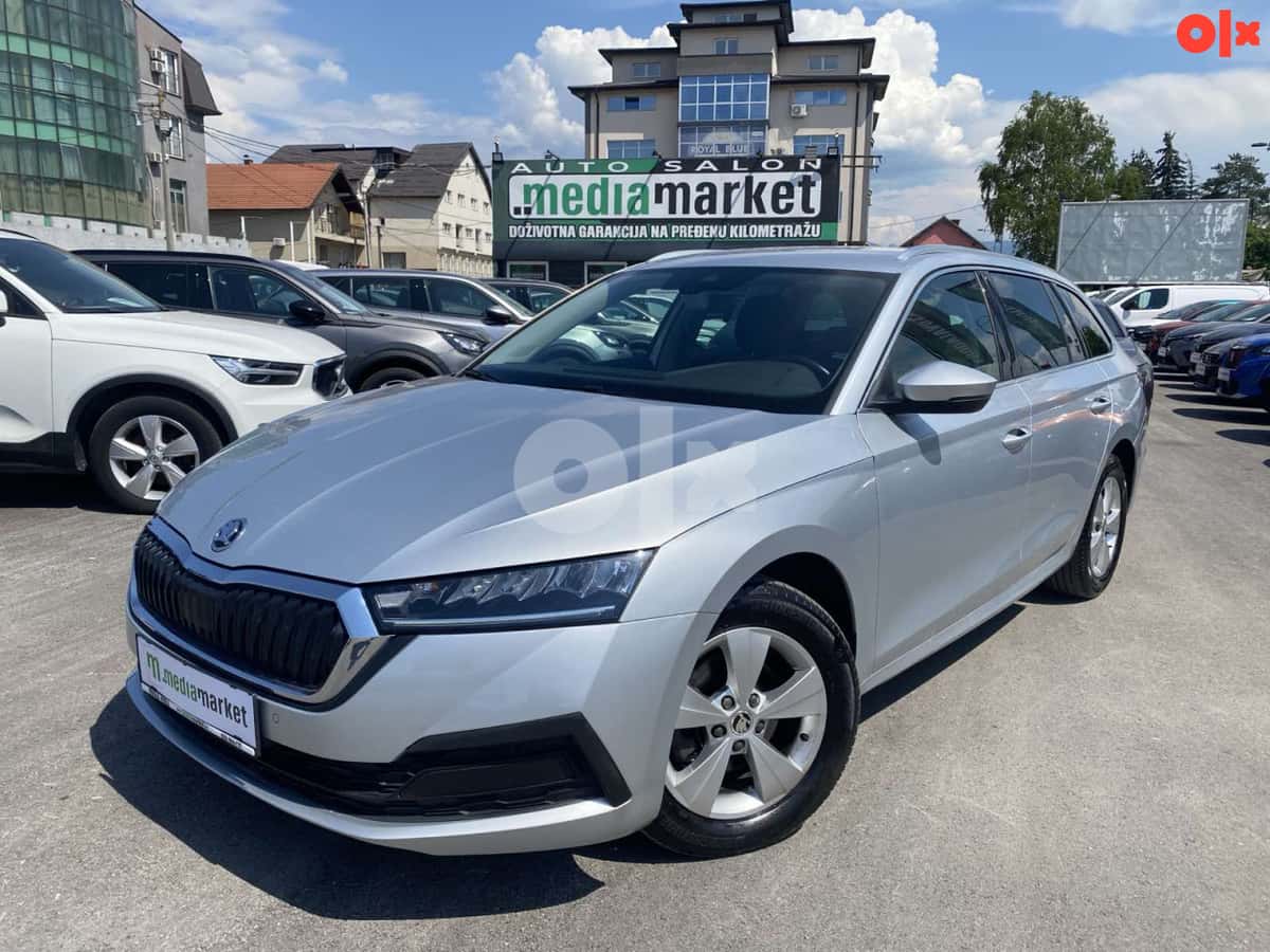 Škoda Octavia Ambition 2.0 TDI MT 2022g. KAMERA VIRTUAL LED