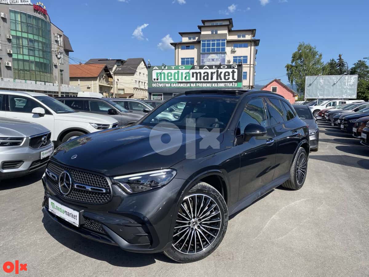 Mercedes GLC 220d AMG 4matic 23.110km 12/2024g. 360*Pano DIGlight