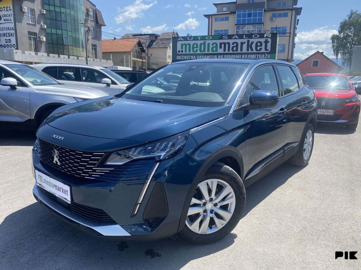 Peugeot 3008 Active MT 1.5BlueHDi 130ks 120.890km 2021 Kamera LED