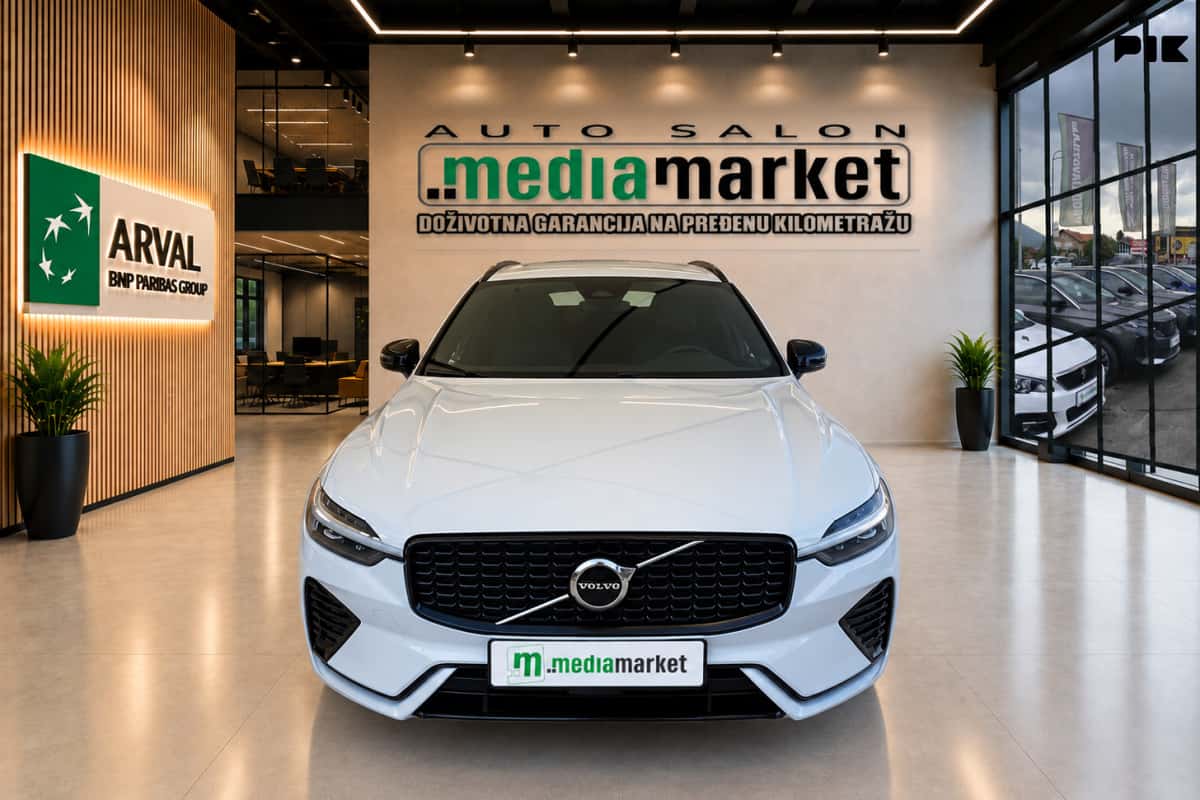 Volvo XC60 XC 60 R-Design FWD 90.054km 2022g. Kamera Virtual LED