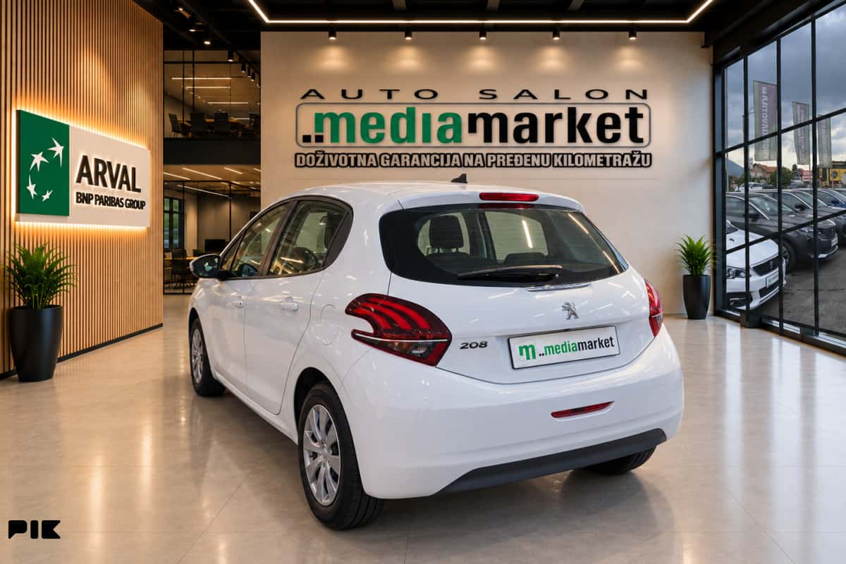 Peugeot 208 1.5BlueHDi MT 75kw 2019g. Navigacija