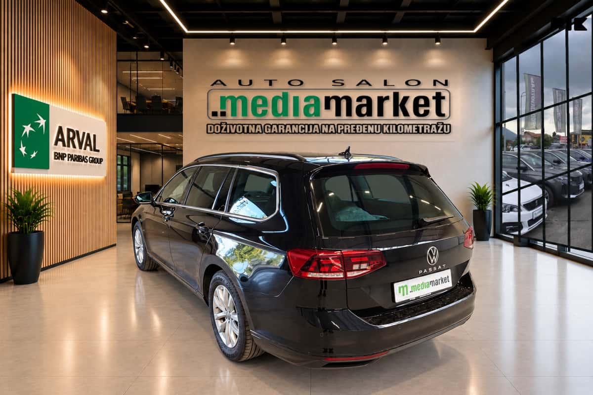 Volkswagen Passat B8.5 Facelift 2.0 TDI DSG 2023g. Kamera ACC