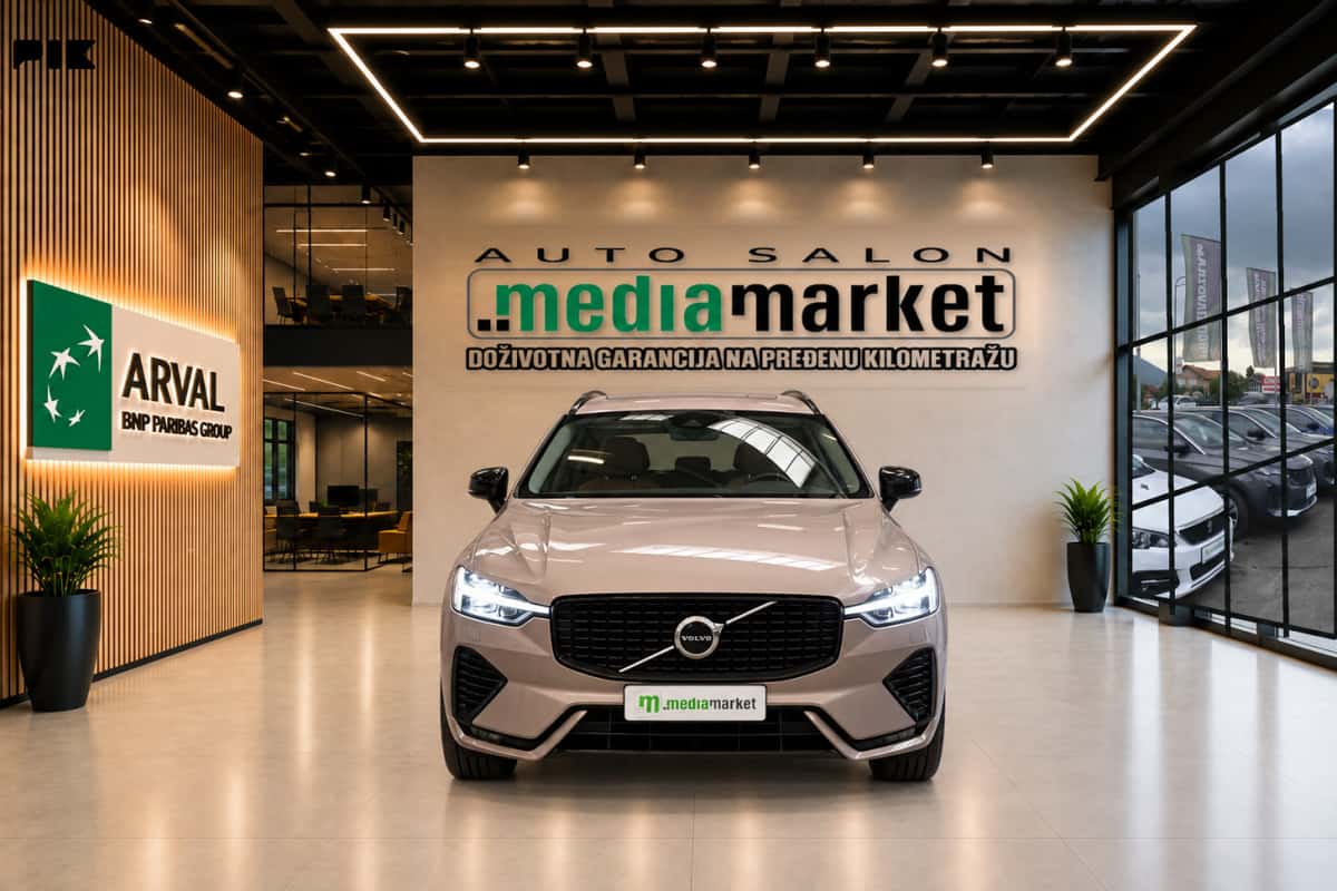Volvo XC60 XC 60 R-design Plus Dark AWD 2.0 70.958km 2024g Kamera