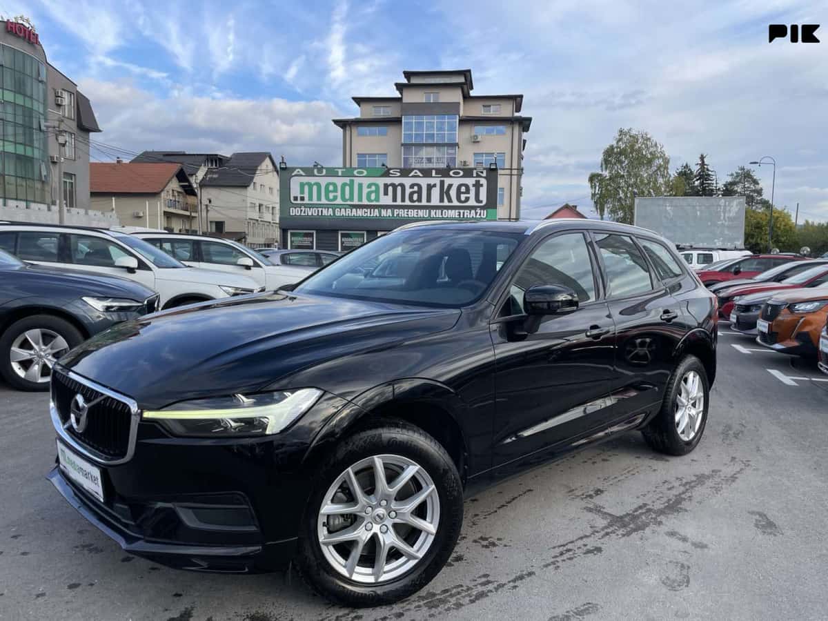 Volvo XC60 XC AWD Momentum 2.0 B4 2021g. KAMERA LED XC 60