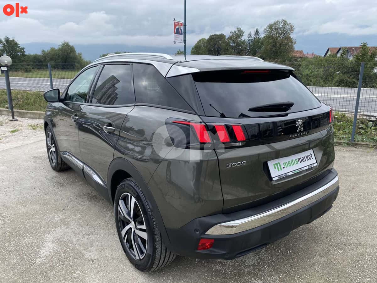 Peugeot 3008 EAT8 164.713km 1.5HDi Allure LED