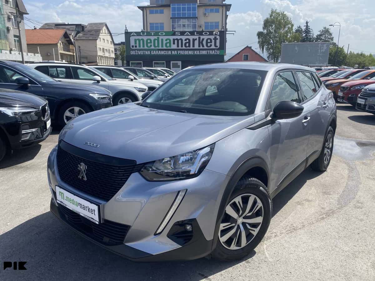Peugeot 2008 MT Active 1.5BlueHDi 2022g. Navigacija LED